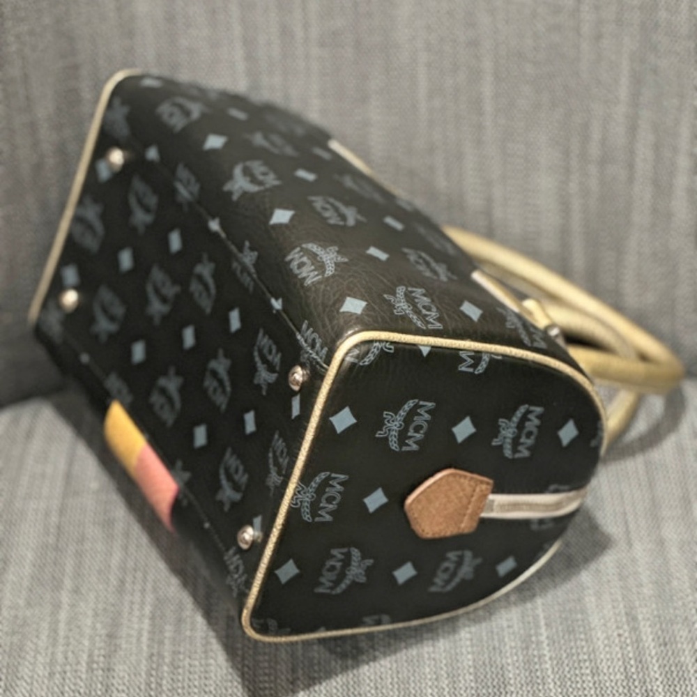 MCM Lion Visetos Boston Satchel Black Gold Leather Bag - Picture 7 of 16